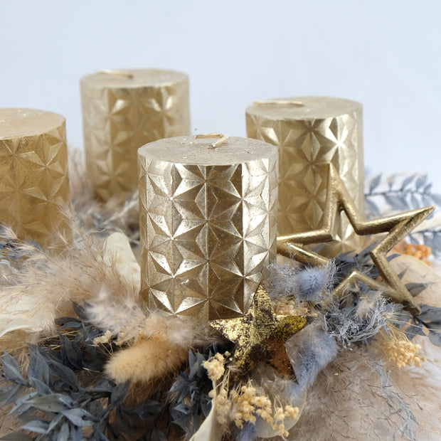 Trockenblumen Adventskranz in Champagnergold und Dusty Blue